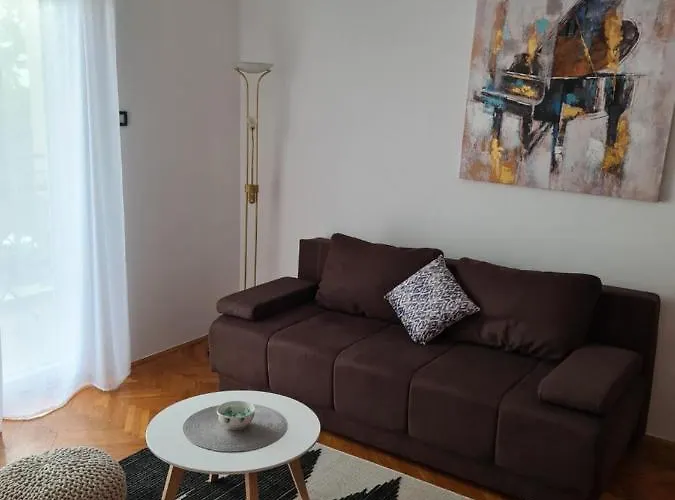 Dolores Apartment