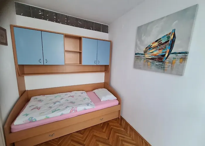 Dolores Apartment